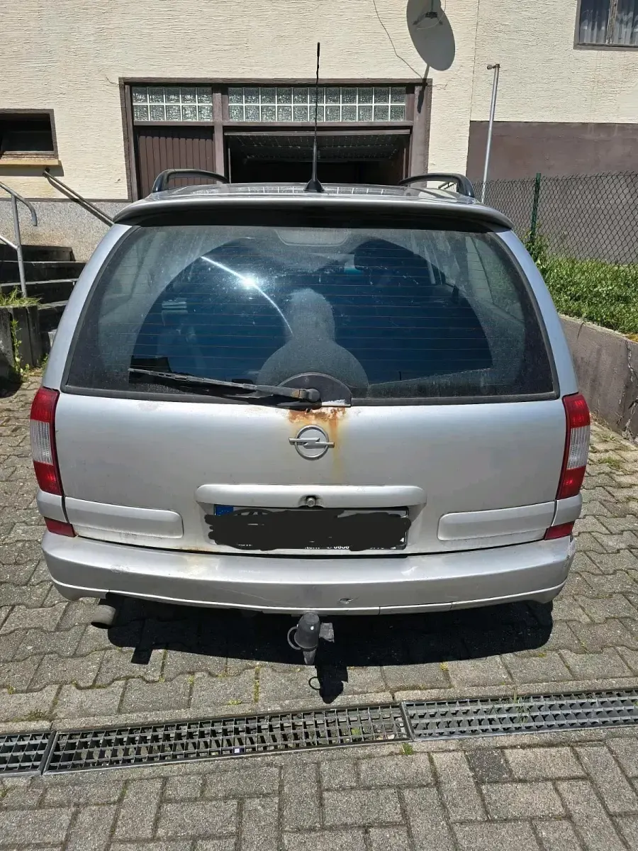 Gebraucht Opel Omega 144 PS (105 kW) 2001 Silber Kombi