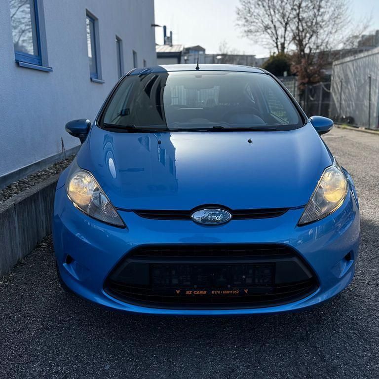 Gebraucht Ford Fiesta Trend 82 PS (60 kW) 2009 Blau Kleinwagen