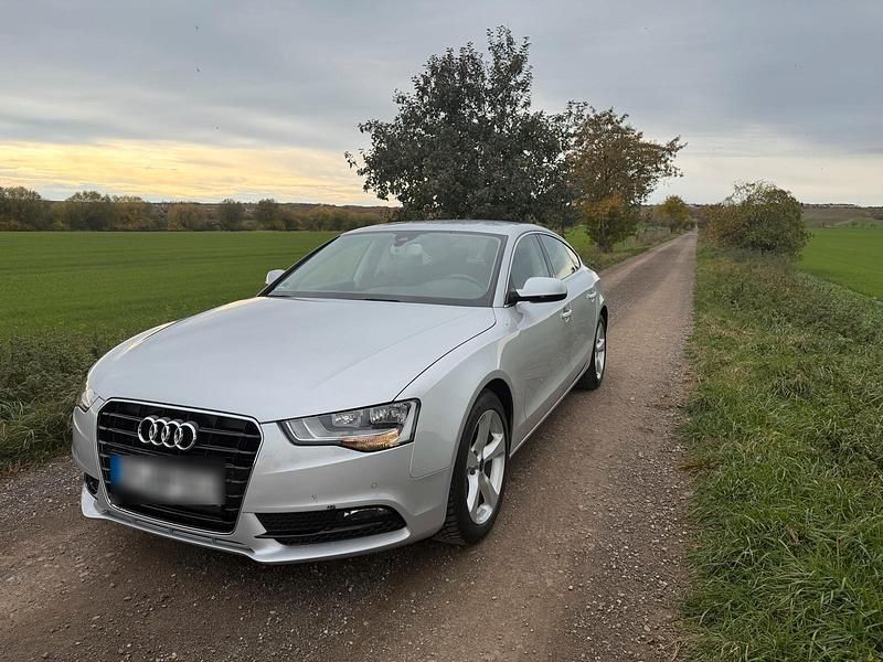 Silber Gebraucht 2013 Audi A5 Coupé | 13.000 € (Teuer) - Bild 1/4