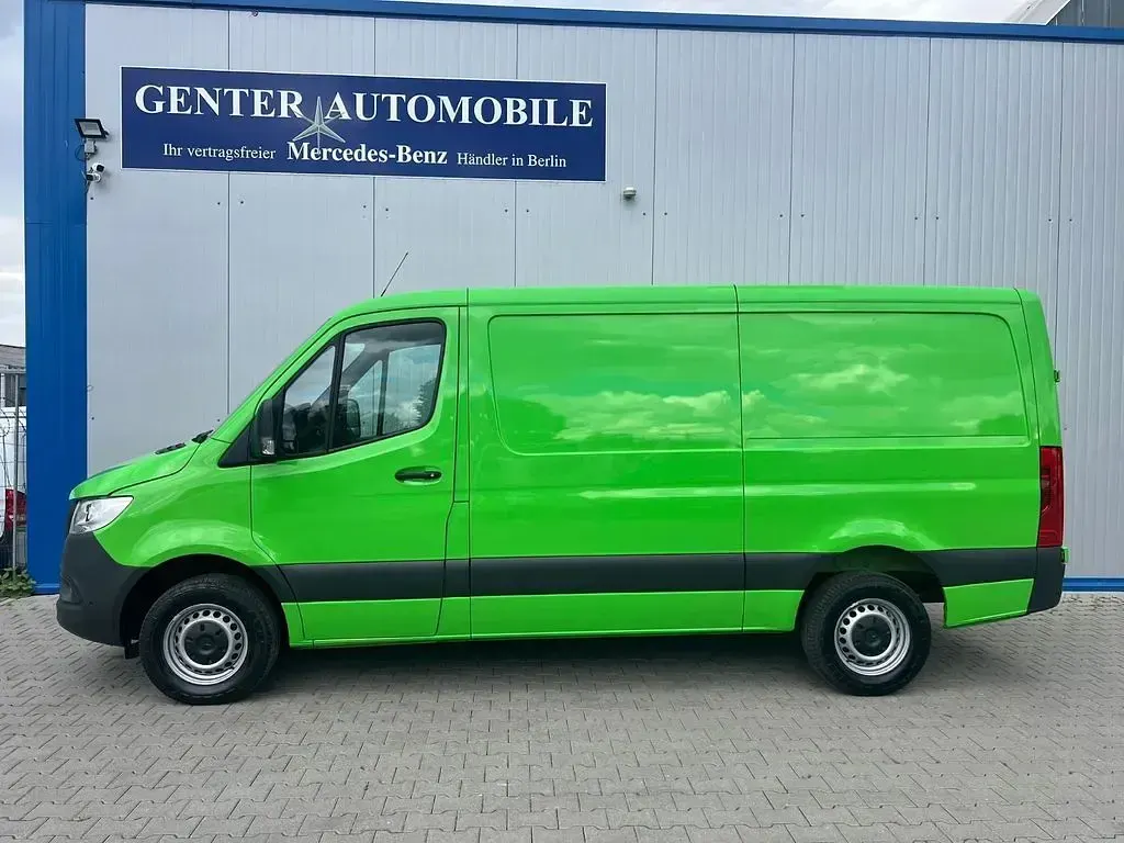 Gebraucht Mercedes Sprinter 170 PS (125 kW) 2021 Gelbgrün Van