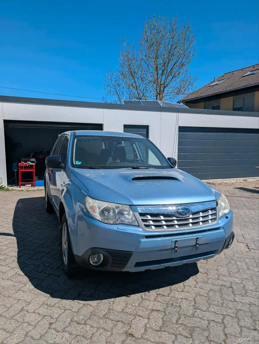 Second-hand Subaru Forester 147 CP (108 kW) 2011 Albastru SUV