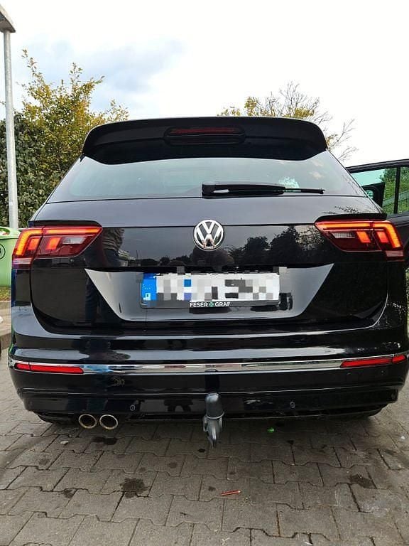 Gebraucht VW Tiguan Highline 190 PS (139 kW) 2017 Schwarz SUV