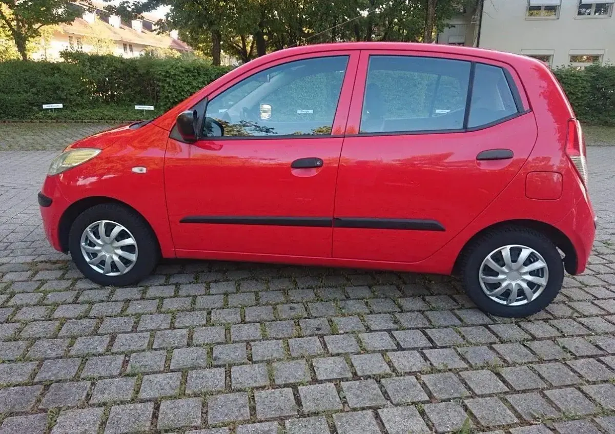 Gebraucht Hyundai i10 67 PS (49 kW) 2009 Rot Kleinwagen