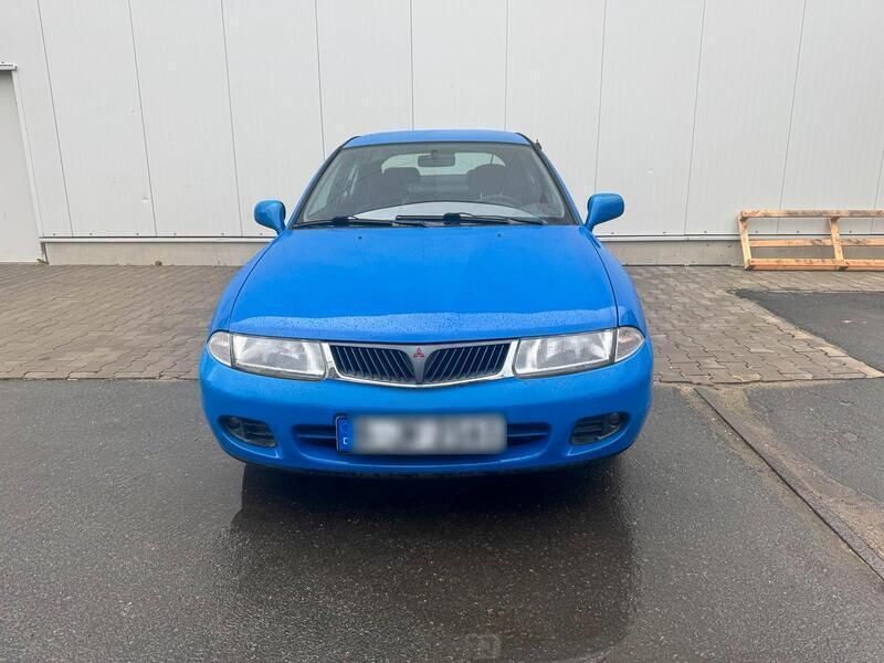 Blau Gebraucht 1999 Mitsubishi Carisma Limousine | 1.990 € (Superpreis) - Bild 1/4