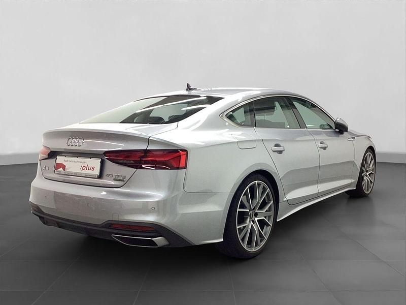 Gebraucht Audi A5 Sportback Basis 204 PS (150 kW) 2024 Florettsilber metallic Kleinwagen