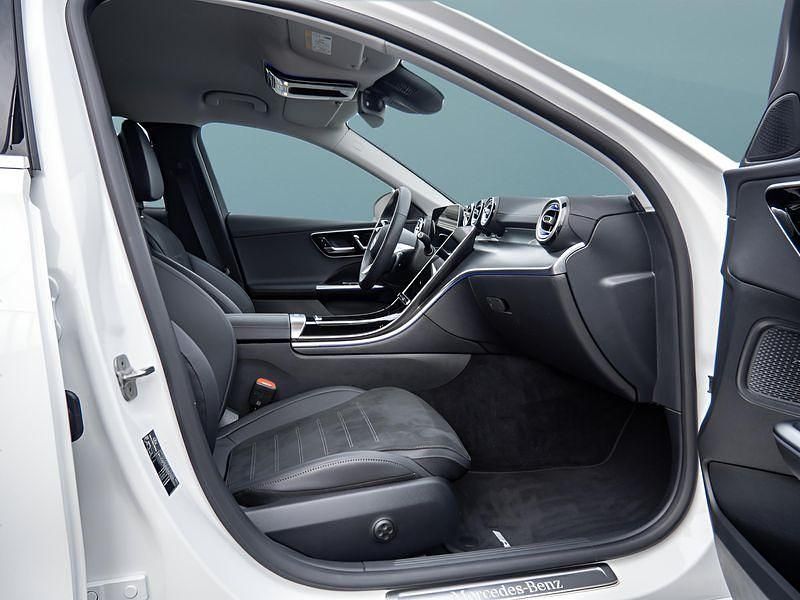 Gebraucht Mercedes C300e 204 PS (150 kW) 2025 Weiß Limousine