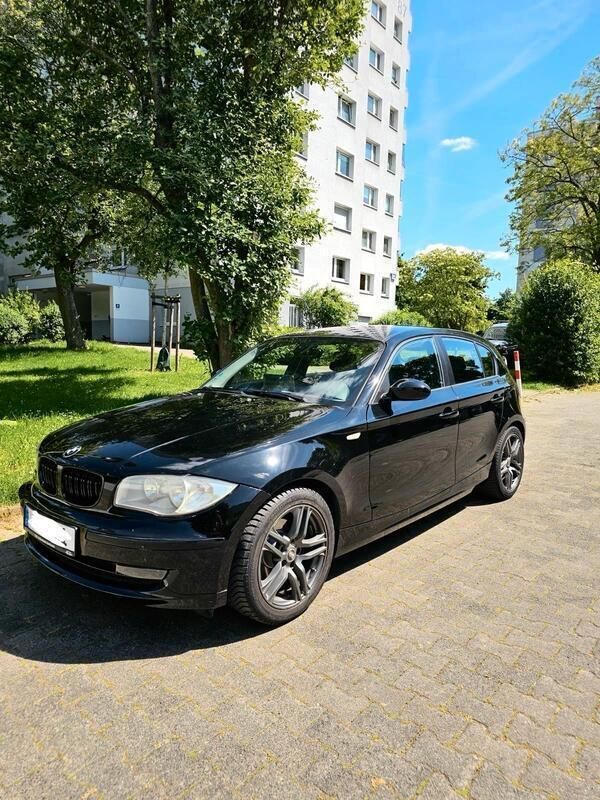 Schwarz Gebraucht 2009 BMW 118 Kleinwagen | 4.800 € (Fairer Preis) - Bild 1/4