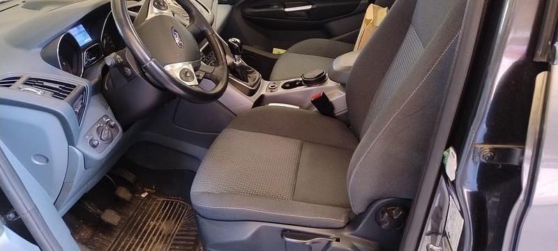Usata Ford C-MAX 140 CV (102 kW) 2015 Grigio Monovolume