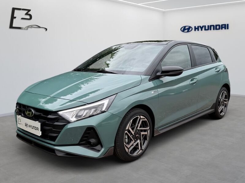Grün Neu 2025 Hyundai i20 N Line Limousine | 25.990 € (Etwas zu teuer) - Bild 1/4
