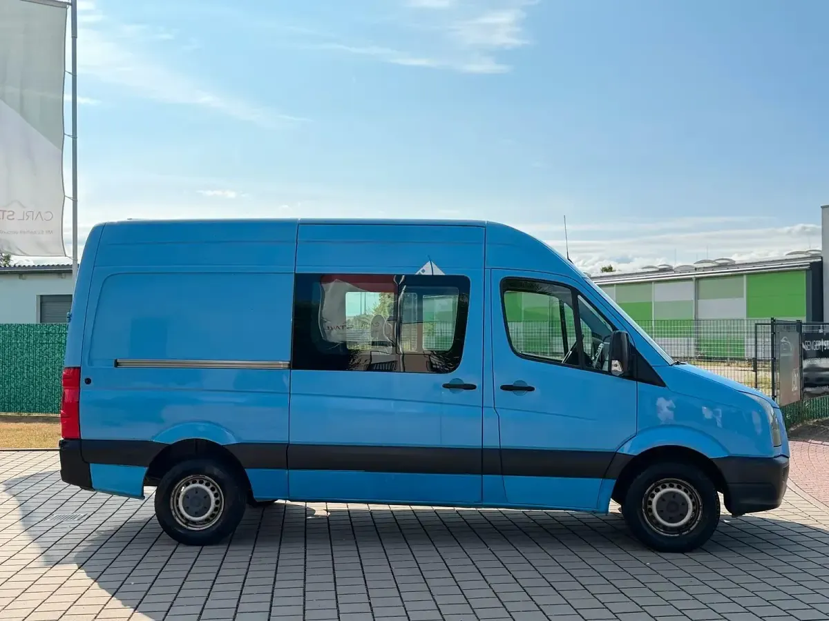 Gebraucht VW Crafter 163 PS (119 kW) 2011 Blau Van