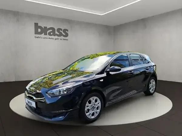 Zilinaschwarz met. Gebraucht 2025 Kia Ceed Vision Limousine | 23.590 € (Guter Preis) - Bild 1/4