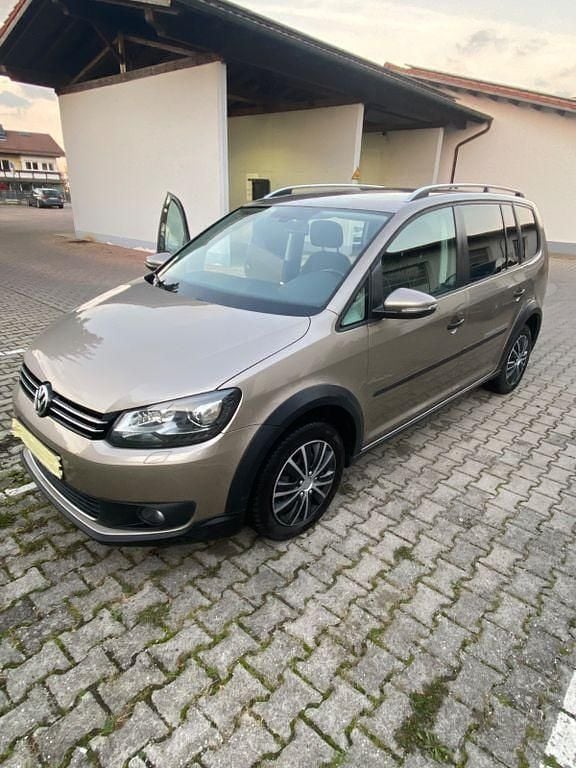 Gebraucht 2013 VW Touran Cross Van / Kleinbus | 7.990 € (Fairer Preis) - Bild 1/4