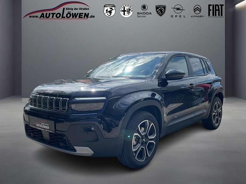 Volcano black Neu 2025 Jeep Avenger Summit SUV | 29.490 € (Teuer) - Bild 1/4