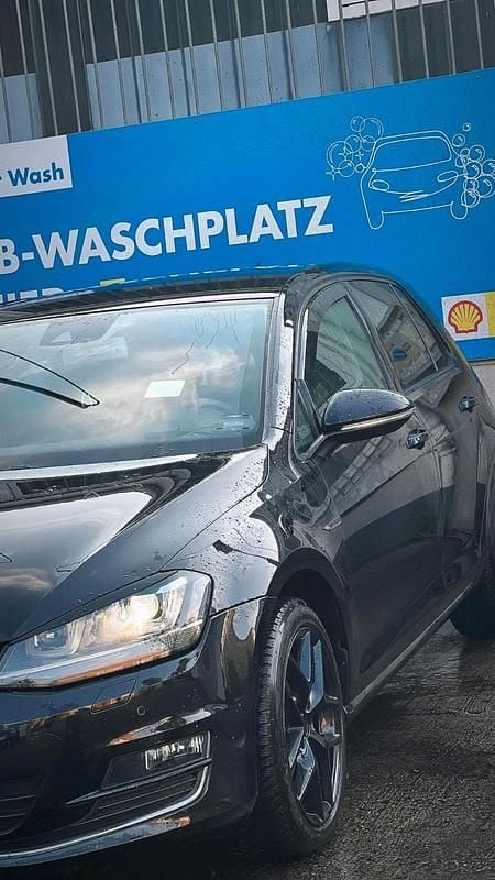 Schwarz Gebraucht 2015 VW Golf VII Limousine | 8.300 € (Superpreis) - Bild 1/4