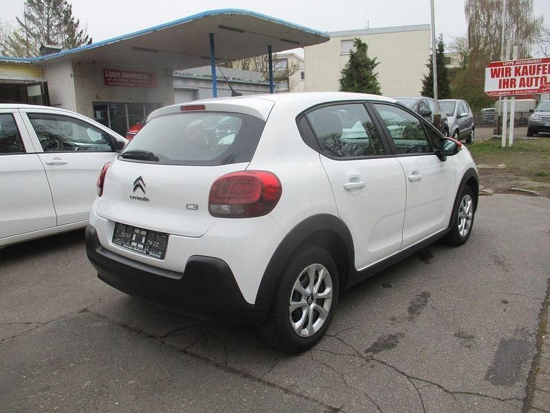 Gebraucht Citroën C3 Feel 82 PS (60 kW) 2019 Weiß Kleinwagen