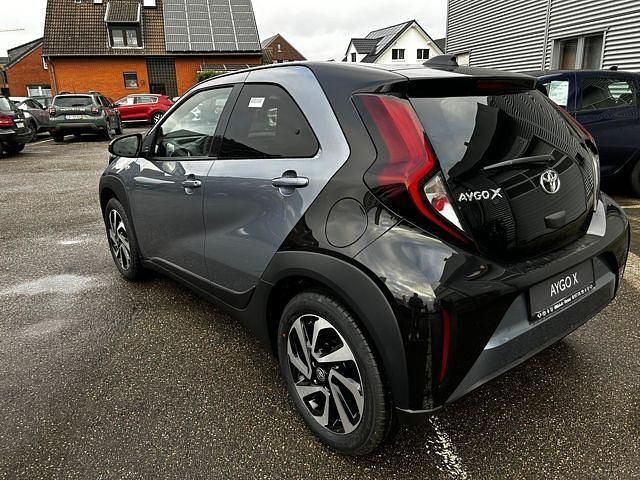 Gebraucht Toyota Aygo X Team 72 PS (52 kW) 2024 Grau SUV