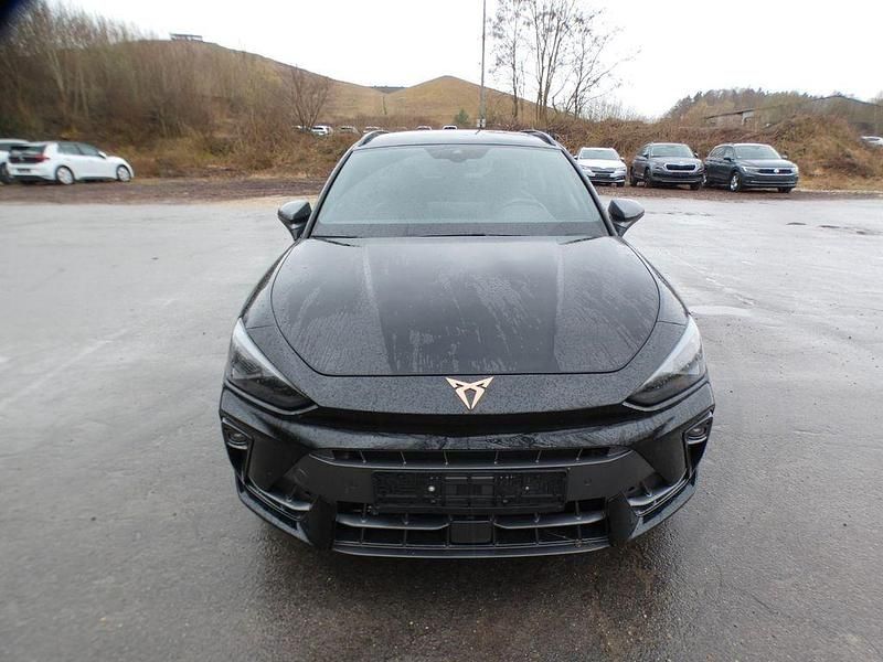 Gebraucht Cupra Leon 150 PS (110 kW) 2025 Glacial weiß metallic Kombi