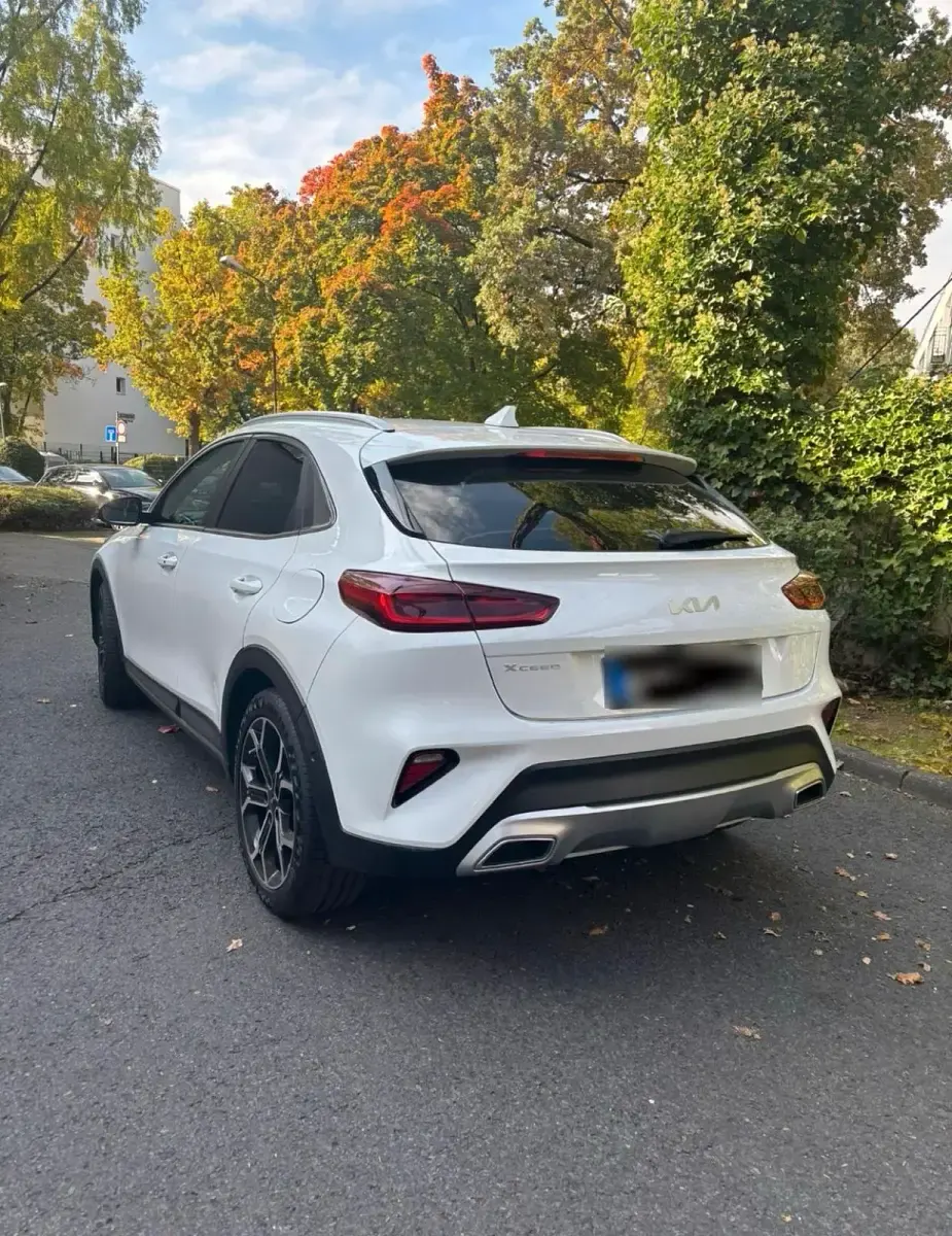 Gebraucht Kia XCeed Black Xdition 160 PS (117 kW) 2022 Weiß SUV