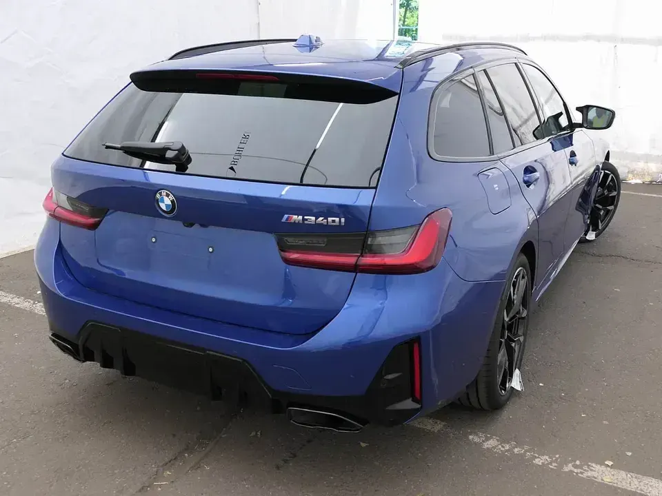 Gebraucht BMW M340 M Sport 392 PS (288 kW) 2026 M portimao blau Kombi