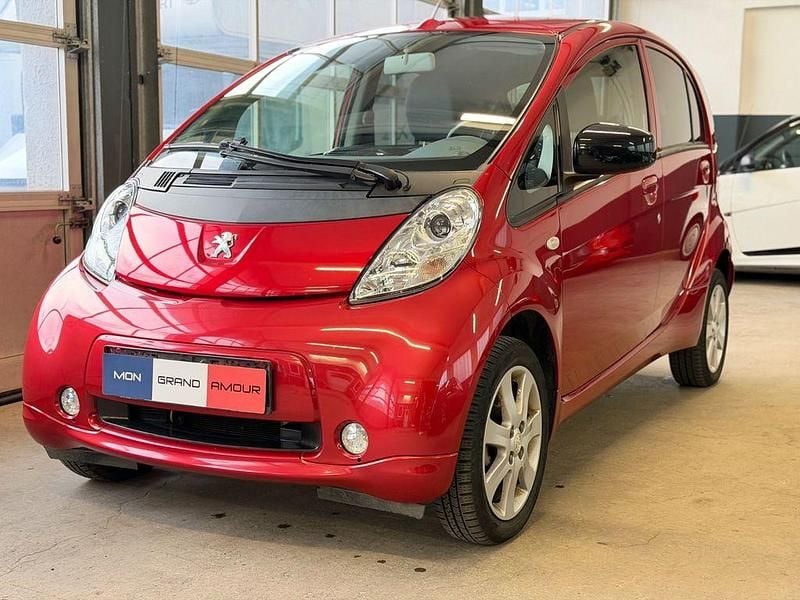 Gebraucht Peugeot iON Active 35 kW (48 PS) 2016 Rot Kleinwagen