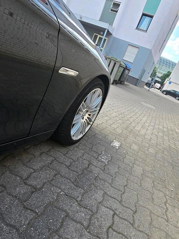 Gebraucht BMW 525 218 PS (160 kW) 2012 Grau Kombi