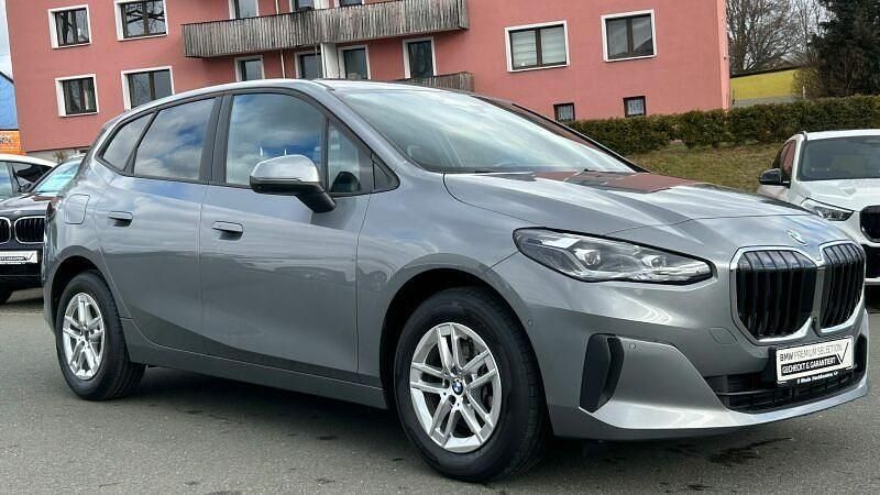 Gebraucht BMW 218 Active Tourer 150 PS (110 kW) 2023 Grau Van / Kleinbus