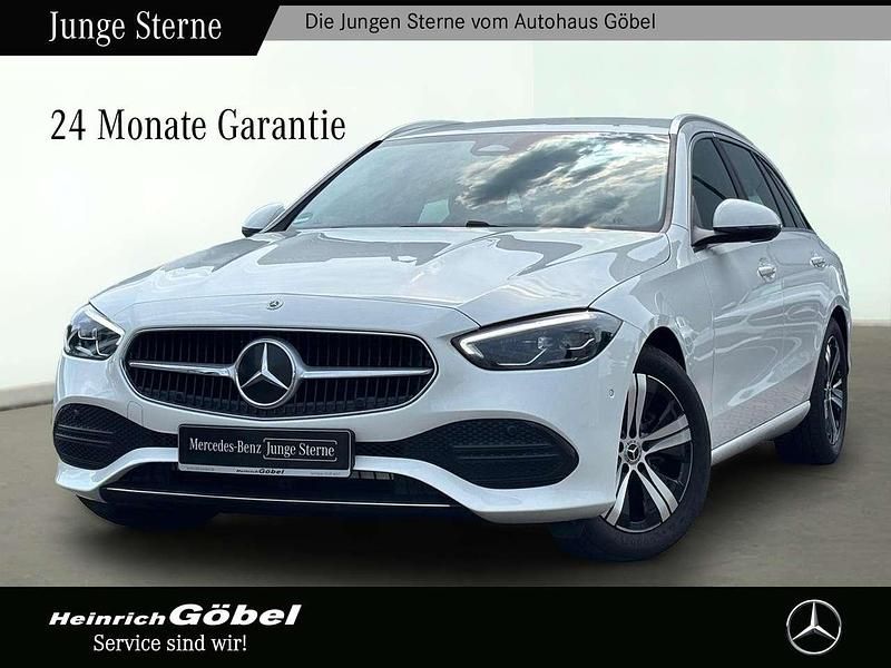 Weiß Gebraucht 2024 Mercedes C180 Avantgarde Limousine | 35.900 € (Fairer Preis) - Bild 1/4