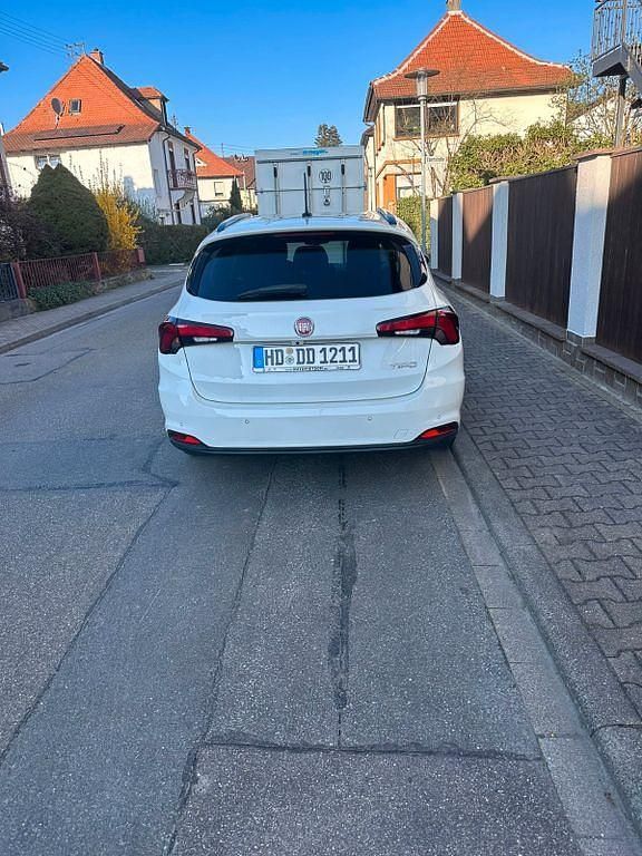 Gebraucht Fiat Tipo Easy 120 PS (88 kW) 2017 Weiß Limousine