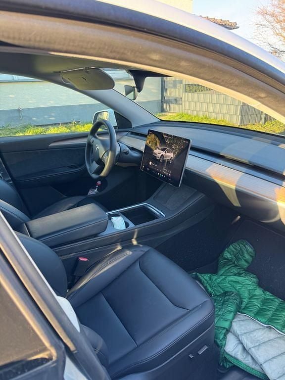 Gebraucht Tesla Model Y Long Range AWD 274 kW (373 PS) 2023 Weiß SUV