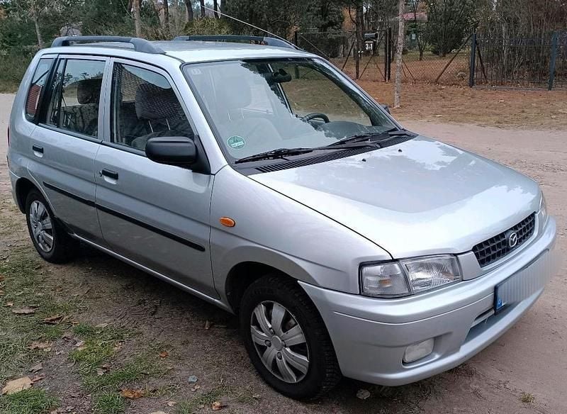 Silber Gebraucht 1999 Mazda Demio Kleinwagen | 800 € (Fairer Preis) - Bild 1/4