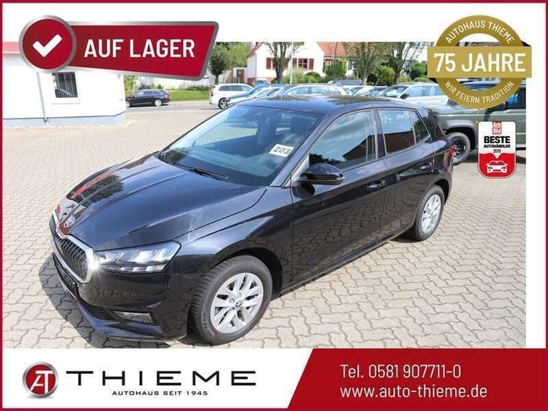 Black magic perleffekt Gebraucht 2022 Skoda Fabia Ambition Limousine | 16.764 € (Guter Preis) - Bild 1/4