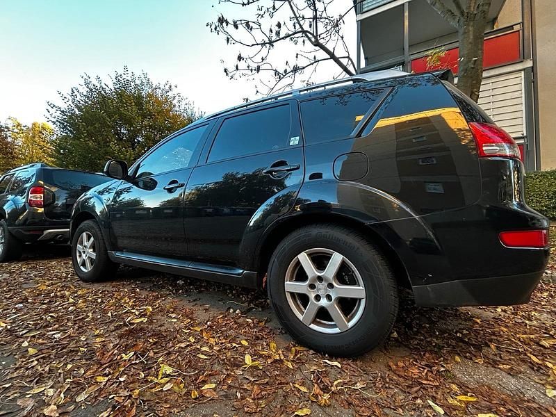 Gebraucht 2008 Citroën C-Crosser SUV | 3.300 € - Bild 1/4