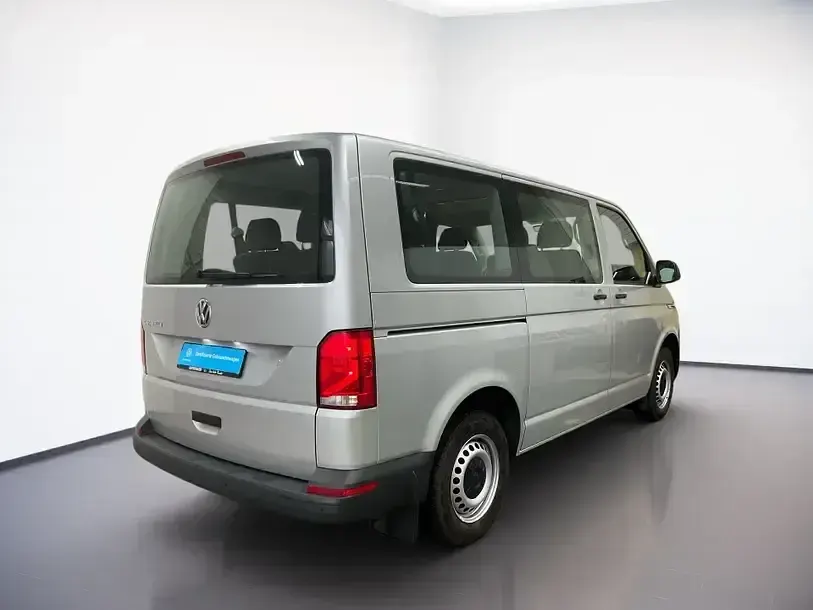 Gebraucht VW Caravelle Trendline 150 PS (110 kW) 2023 Silber Van