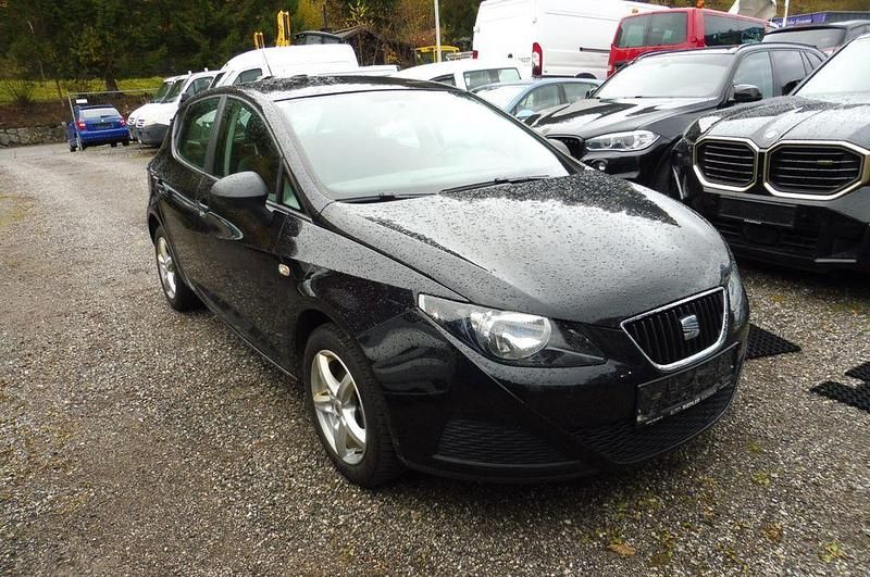 Schwarz Gebraucht 2011 Seat Ibiza Reference Limousine | 2.499 € (Superpreis) - Bild 1/4
