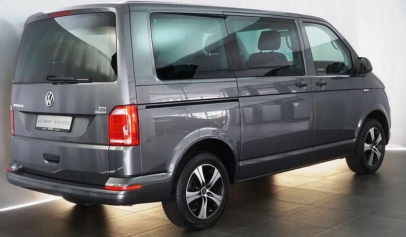 Gebraucht VW Multivan 102 PS (75 kW) 2016 Grau Van / Kleinbus
