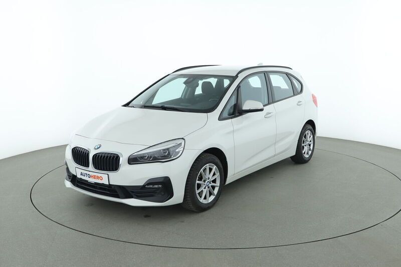 Weiß Gebraucht 2018 BMW 218 Active Tourer Advantage Van / Kleinbus | 14.690 € (Guter Preis) - Bild 1/4
