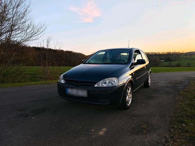 Second-hand Opel Corsa 75 CP (55 kW) 2000 Albastru Hatchback