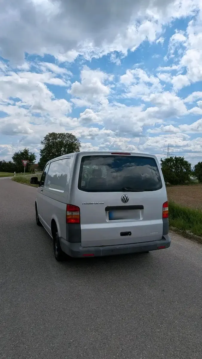 Second-hand VW Transporter 131 CP (96 kW) 2009 Argintiu Van