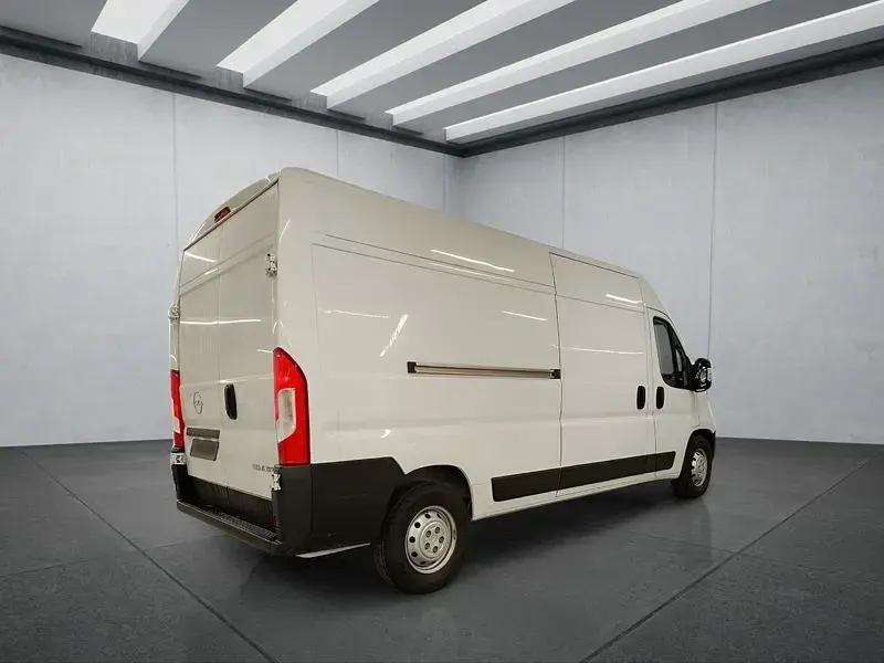 Gebraucht Opel Movano 165 PS (121 kW) 2023 Weiss Van