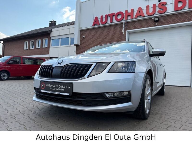 Silber Gebraucht 2018 Skoda Octavia Clever Kombi | 13.950 € (Guter Preis) - Bild 1/4