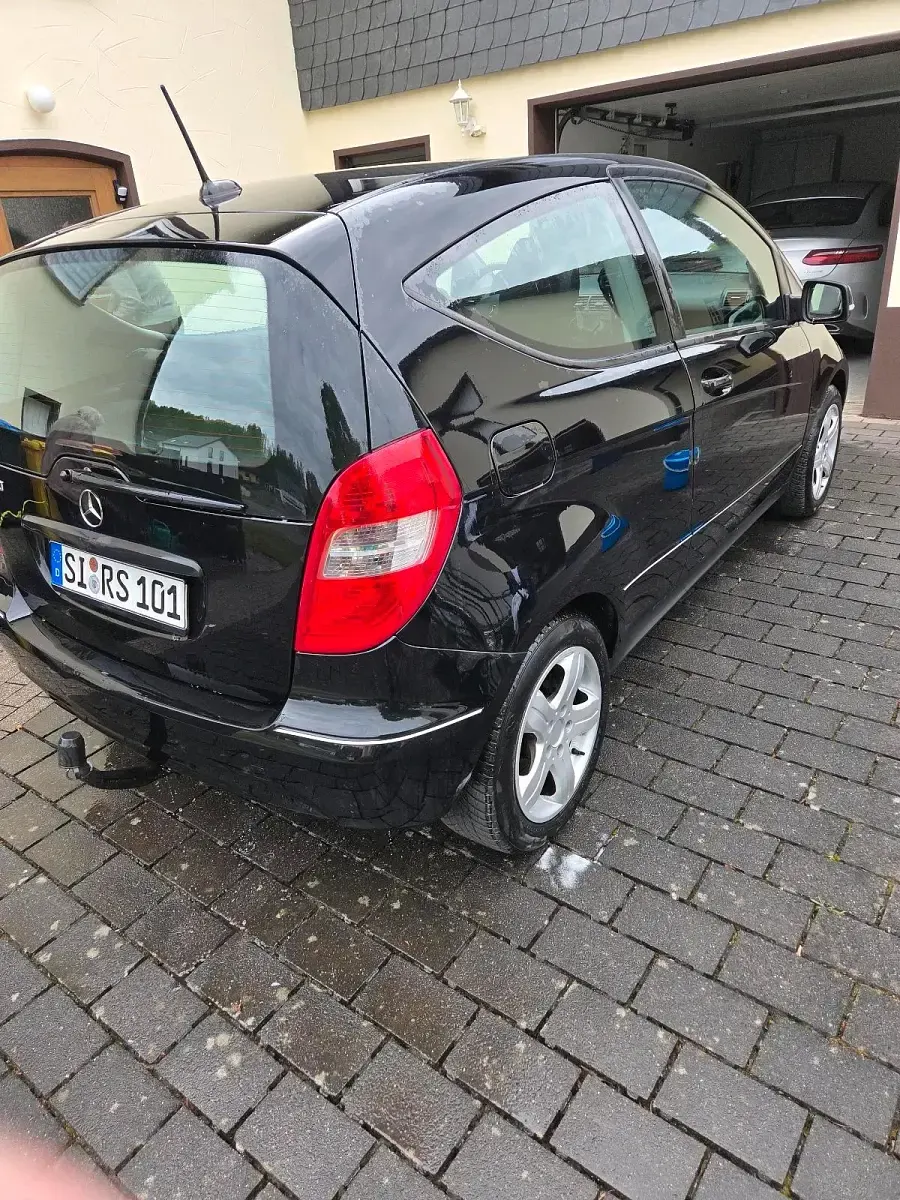 Gebraucht Mercedes A150 95 PS (69 kW) 2008 Schwarz Kleinwagen