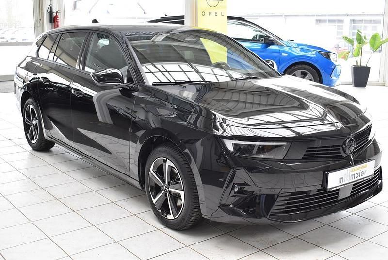 Gebraucht Opel Astra 131 PS (96 kW) 2024 Karbon schwarz met. Kombi