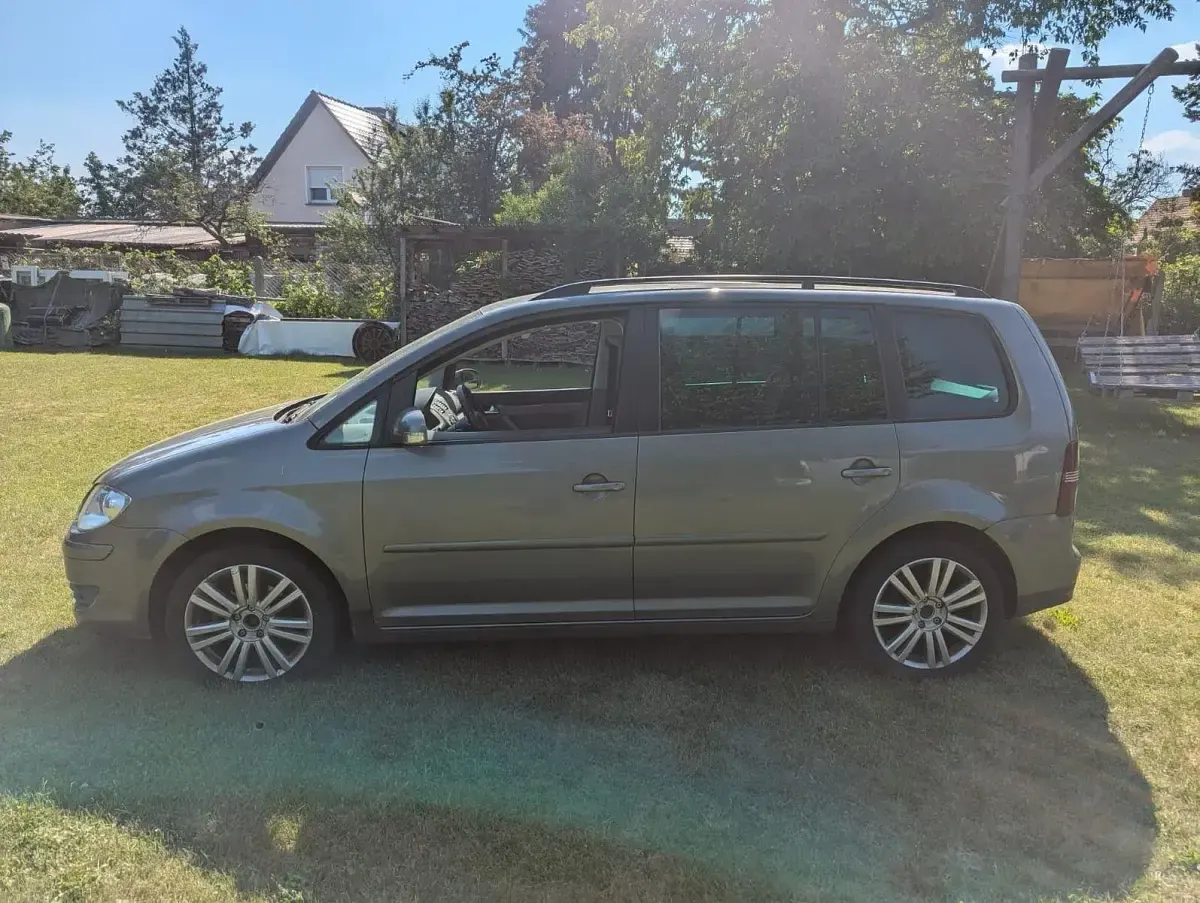 Gebraucht VW Touran Highline 140 PS (102 kW) 2007 Van / Kleinbus