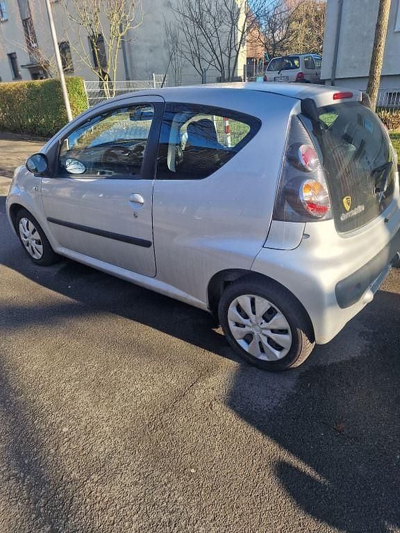 Gebraucht Citroën C1 Advance 68 PS (50 kW) 2009 Silber Kleinwagen