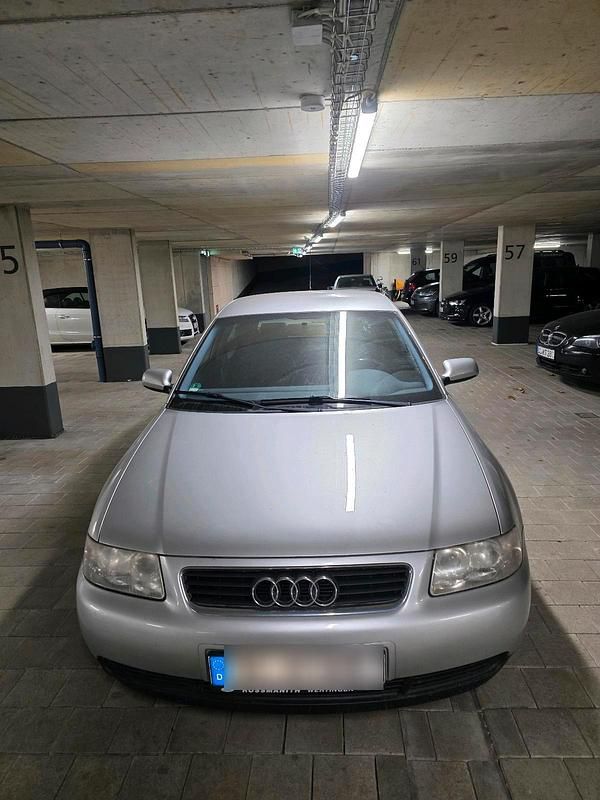 Silber Gebraucht 2001 Audi A3 Kleinwagen | 550 € (Superpreis) - Bild 1/4