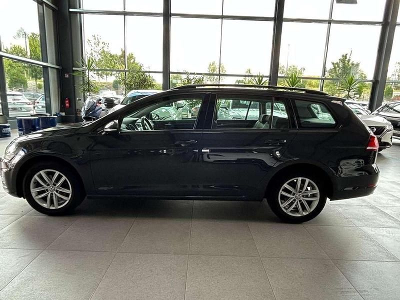 Urano gray Gebraucht 2020 VW Golf VII Comfortline Kombi | 13.990 € - Bild 1/2