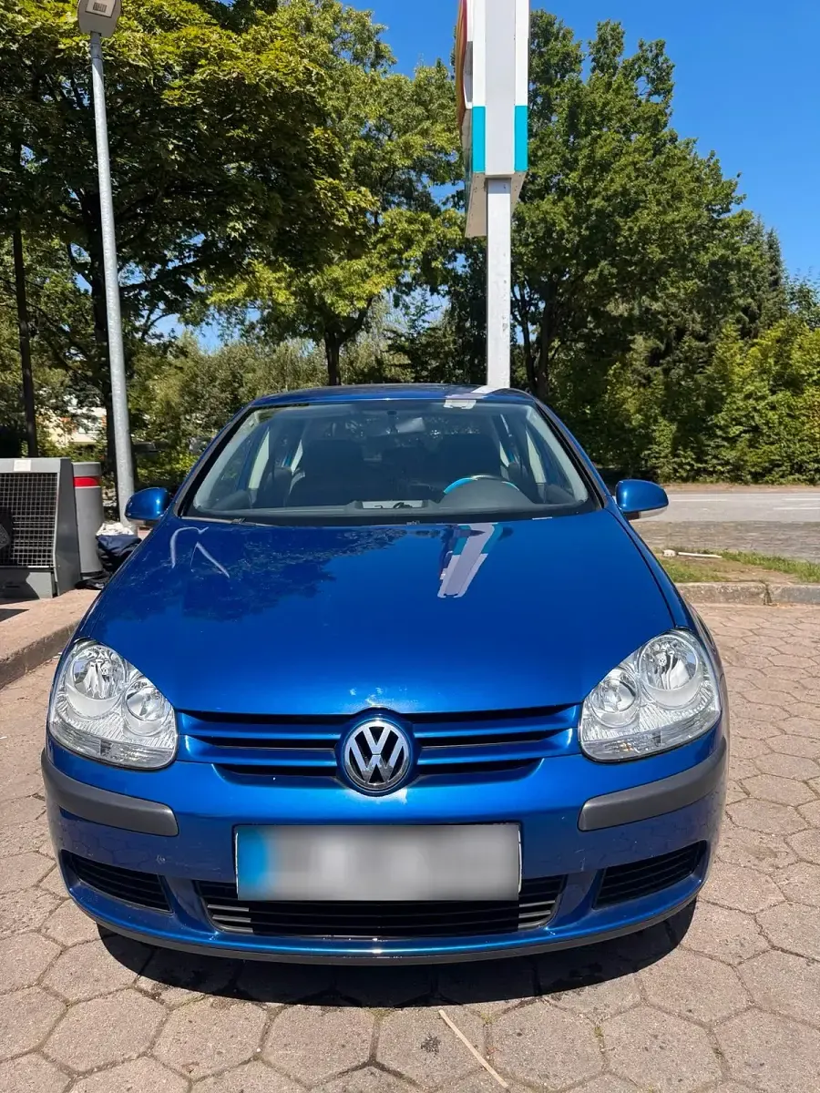 Gebraucht VW Golf V 97 PS (71 kW) 2005 Blau Kleinwagen