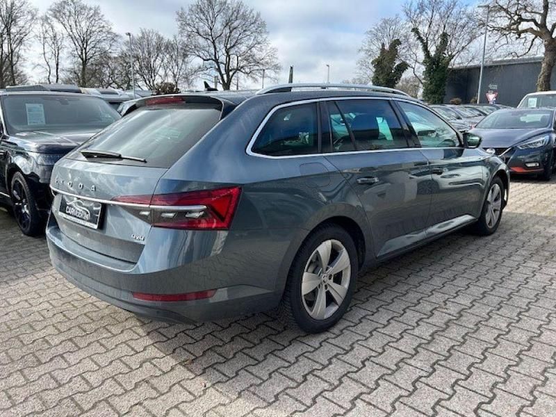 Gebraucht Skoda Superb Style 200 PS (147 kW) 2021 Quarzgrau metallic (metallic) Kombi