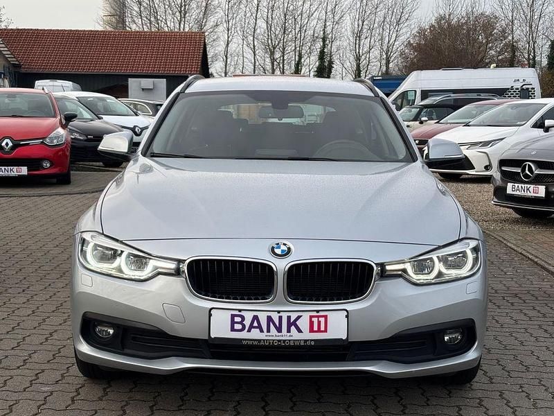 Gebraucht BMW 320 Advantage 190 PS (139 kW) 2018 Silber Limousine