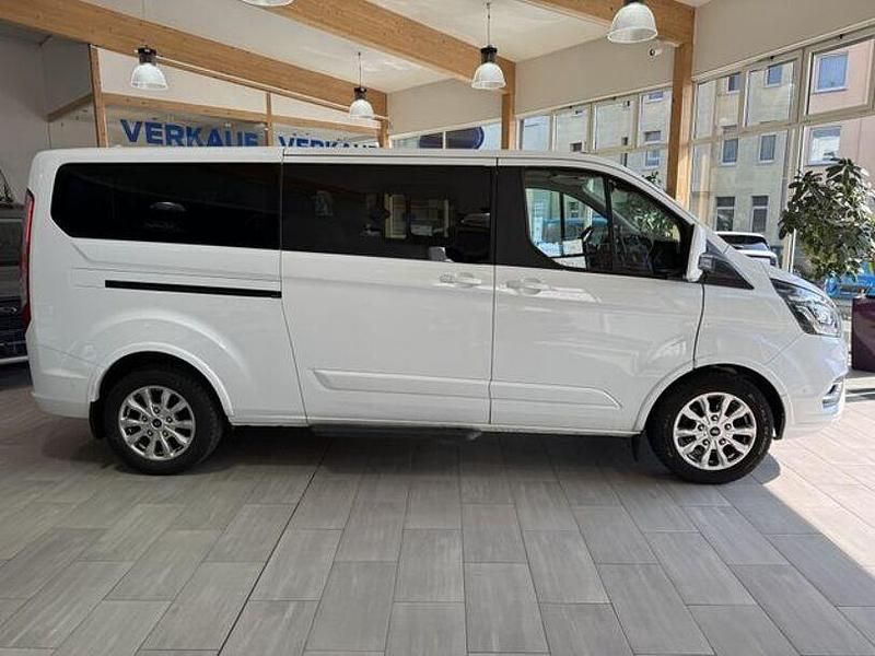 Gebraucht Ford Tourneo Custom Titanium 185 PS (136 kW) 2020 Andere Van